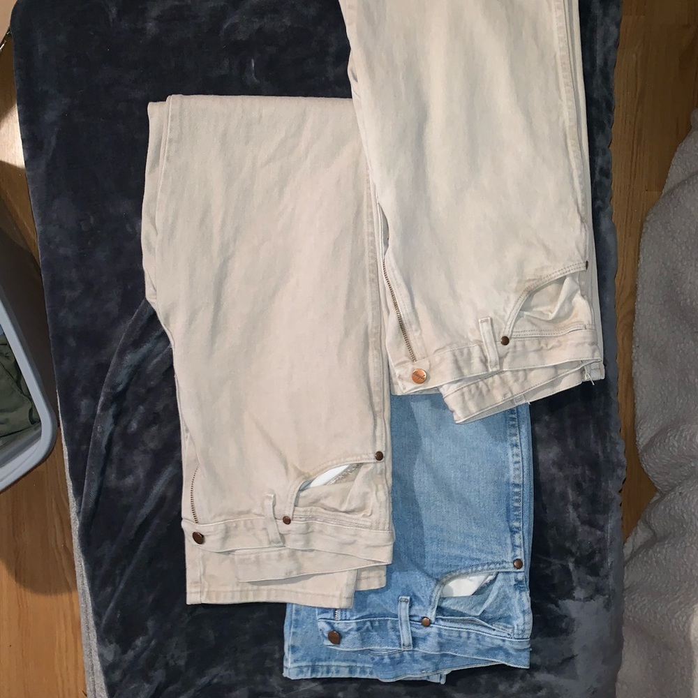 Wrangler slim fit cowboy cut